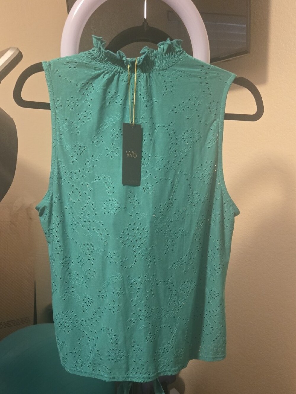 Bundle- Green Top - Picture 2 of 3